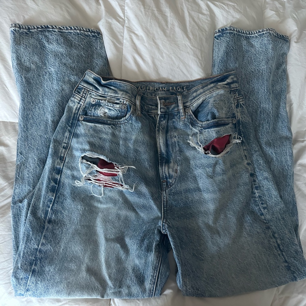 American Eagle Outfitters Light Blue Distressed Jeans